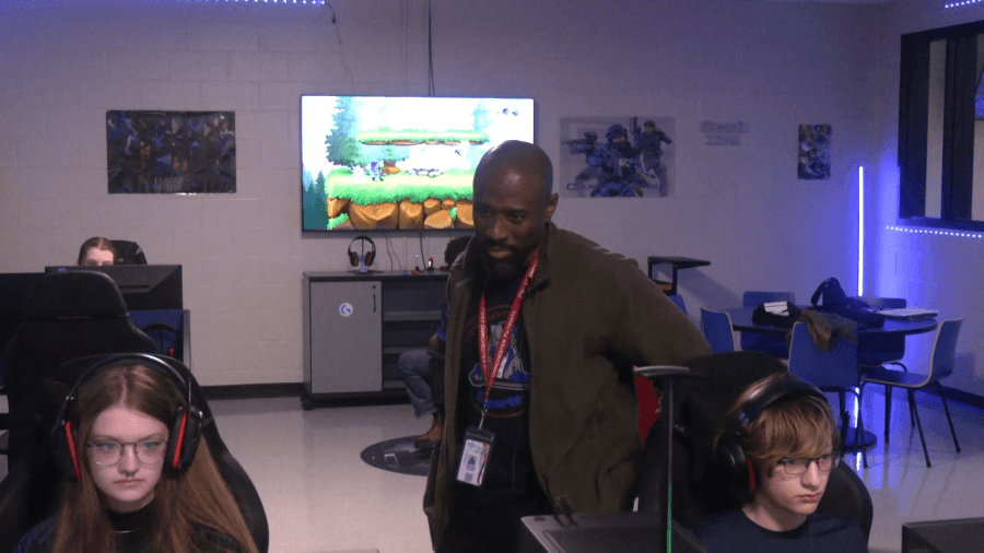 Cool Teacher: Fort Dorchester High School's Damond Howard