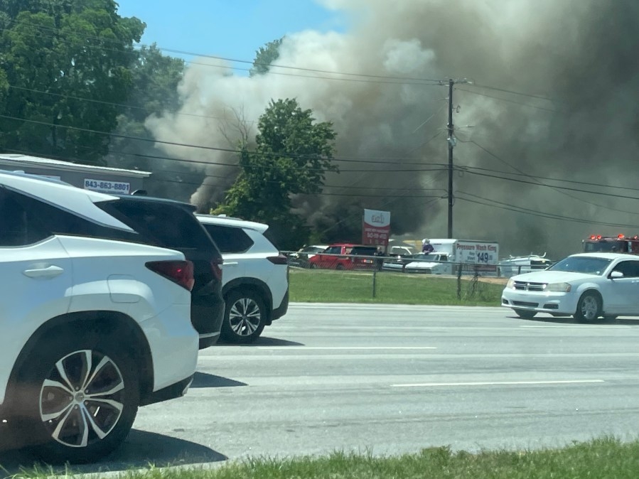 Crews respond to fire off Old University Boulevard