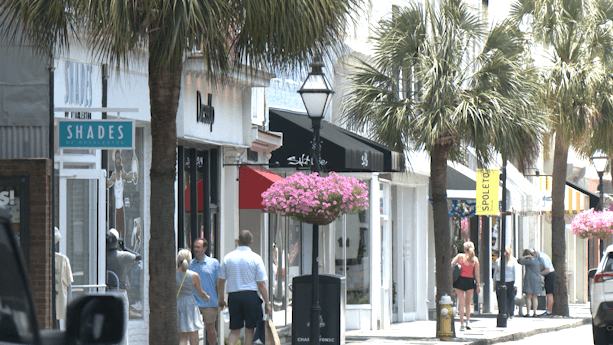 Charleston City Public Safety Committee approves juvenile curfew
