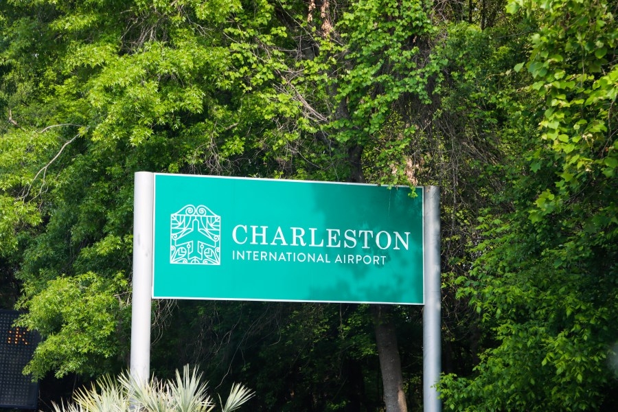 Flight returns to runway at Charleston International Airport after mechanical issue