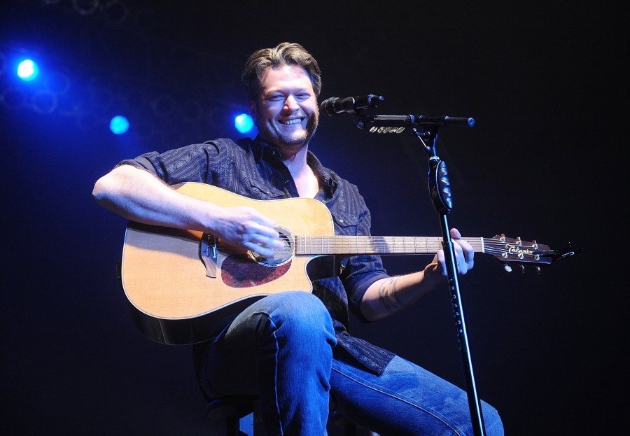 Parking alert issued Friday for Blake Shelton concert