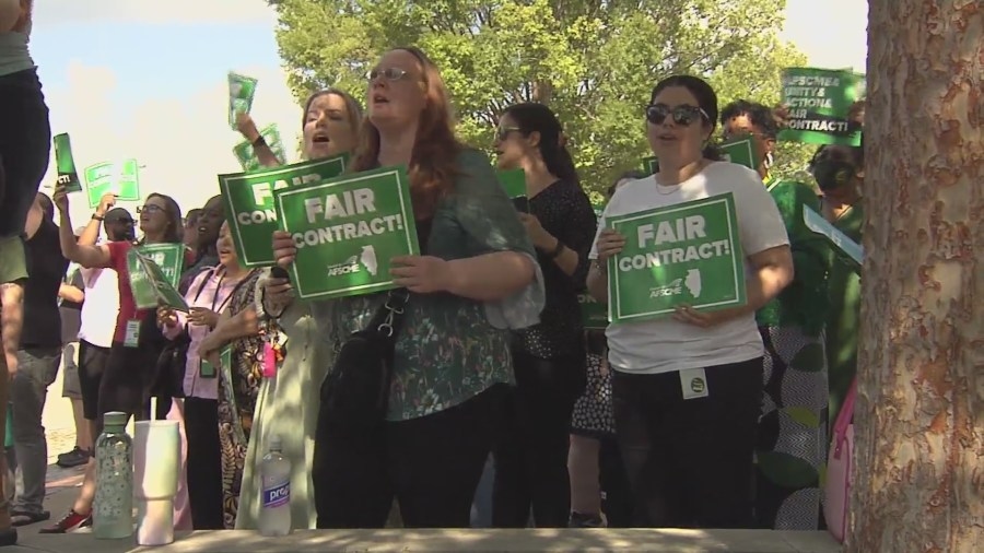 AFSCME protests at Champaign Co. Courthouse, warns of possible strike if new contract isn't complete soon