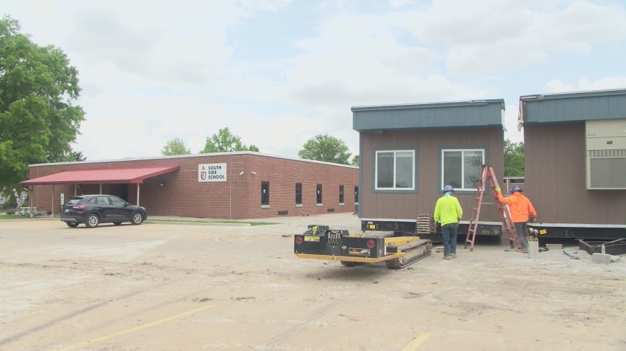 Effingham school adding mobile classrooms, looking for other additions with potential $55 million bond