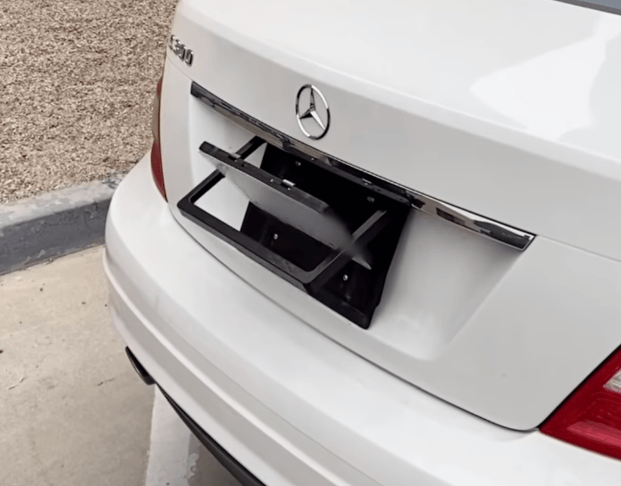 Bill cracking down on license plate flippers in Illinois passes Senate