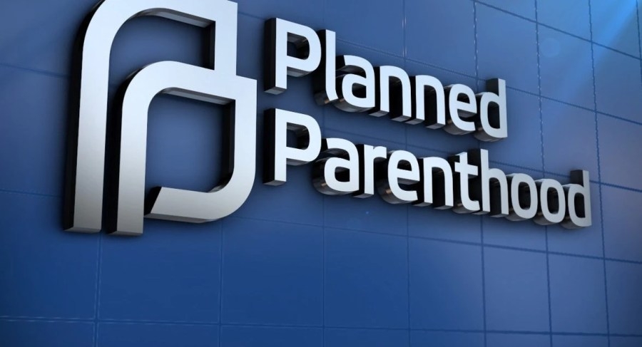 Student-led U of I medication abortion bill passes House, Senate