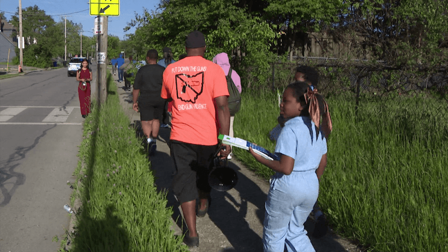 Linden neighborhood pushes anti-violence message