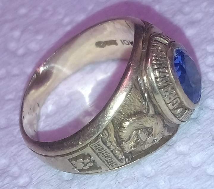 Stranger's sleuthing reunites Grandview Heights graduate with class ring lost 50 years ago