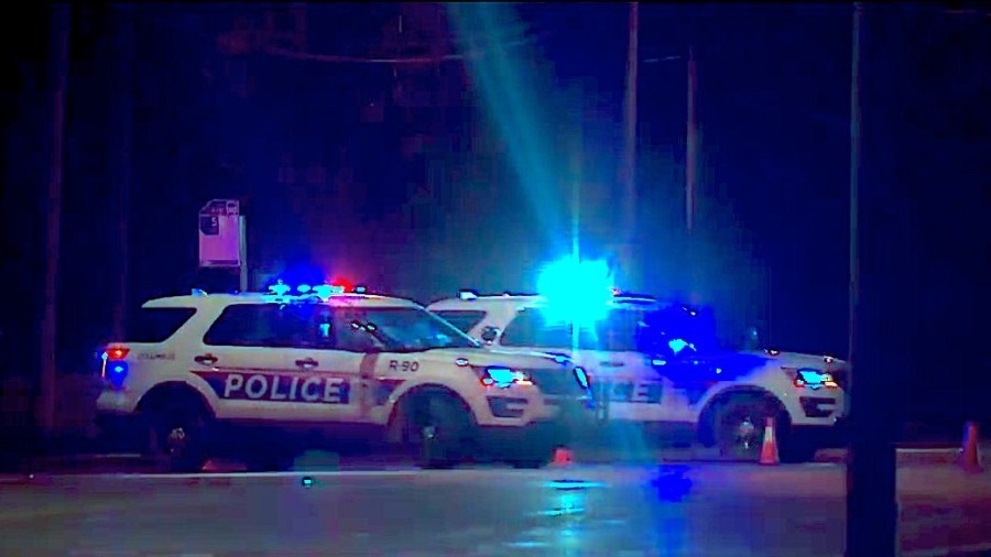Columbus police shot at during barricade incident