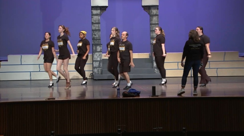 Gahanna Lincoln bids goodbye to theater with alumni performance