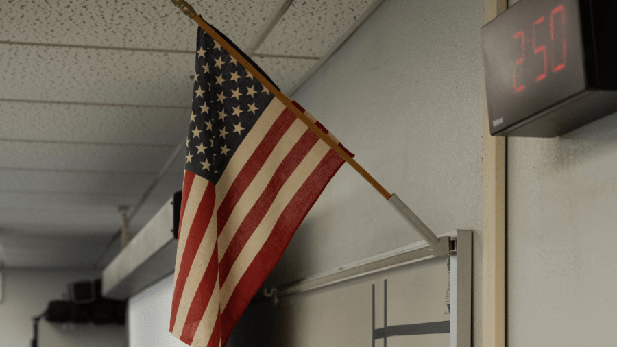 Bipartisan bill would require Ohio schools to recite Pledge of Allegiance daily