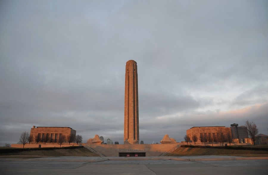 Kansas City honors fallen soldiers with Memorial Day ceremonies