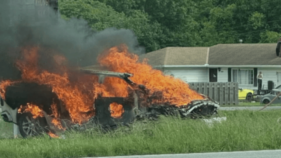 Popular Kansas City metro artist seriously injured in Grandview crash