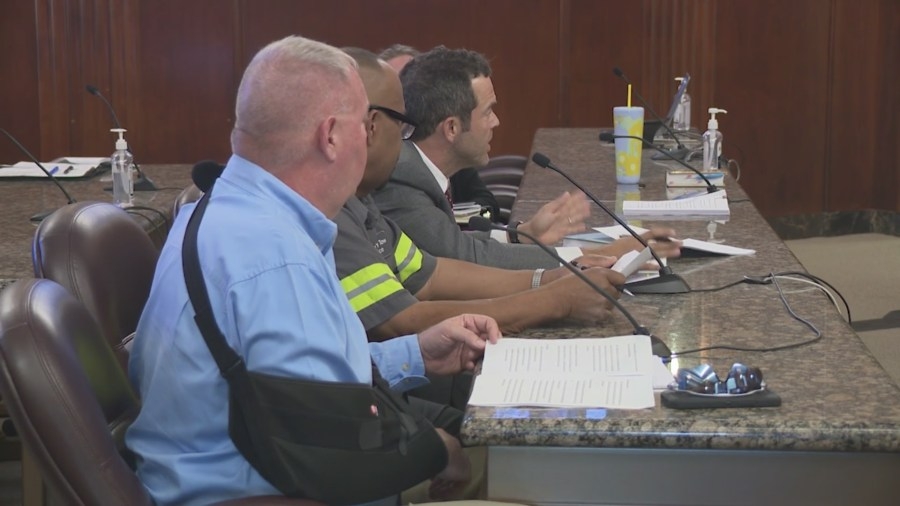 Jackson County could charge $500 towing licensing fee