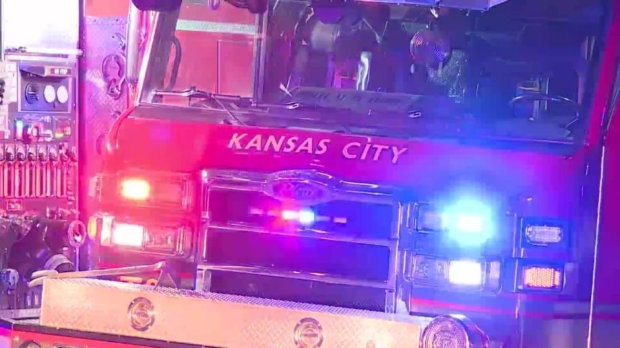 Multiple buildings evacuated due to gas leak on Southwest Boulevard