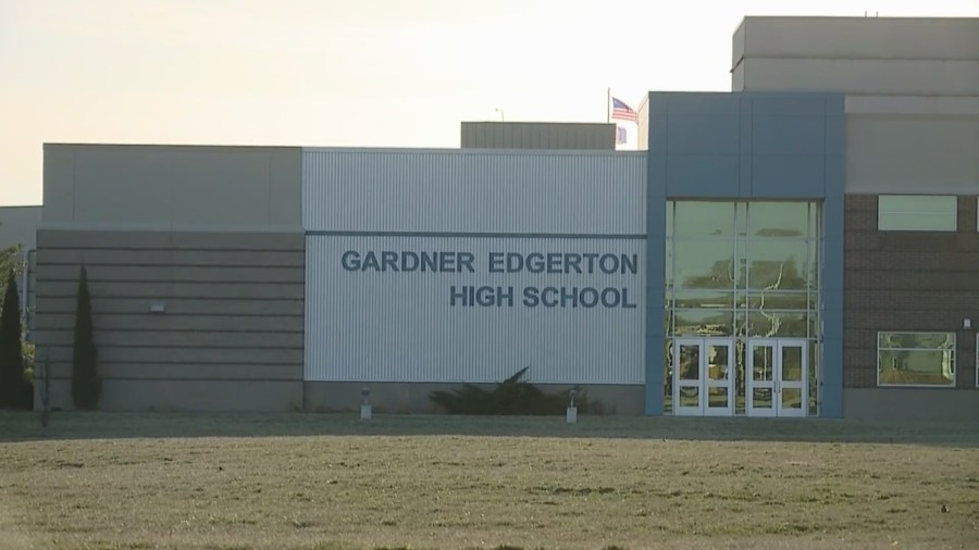 GESD mom wins fight for preliminary injunction, allowed back on school grounds