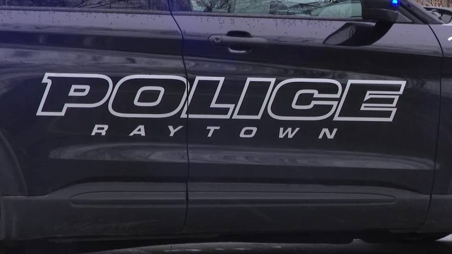 Two men shot outside Raytown bar on Easter Sunday, police say