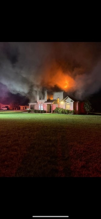 Structure fire erupting in Slocomb