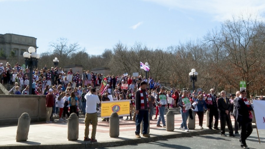 Kentucky March for Life brings hundreds to state capitol