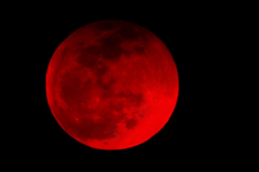 Blood moon 2025: When will the total lunar eclipse peak in Kentucky?