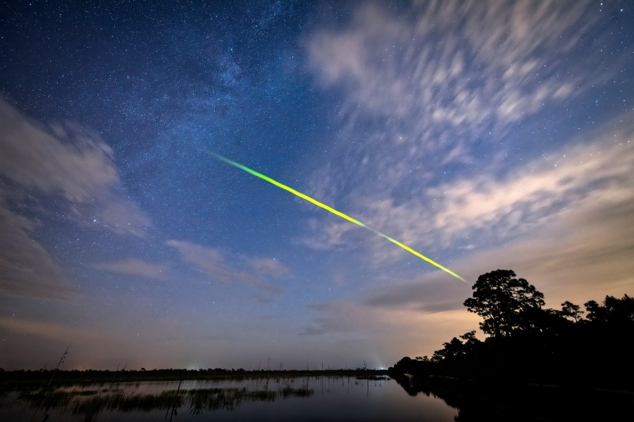 Fireballs to fly across Kentucky skies from falling Halley's Comet debris