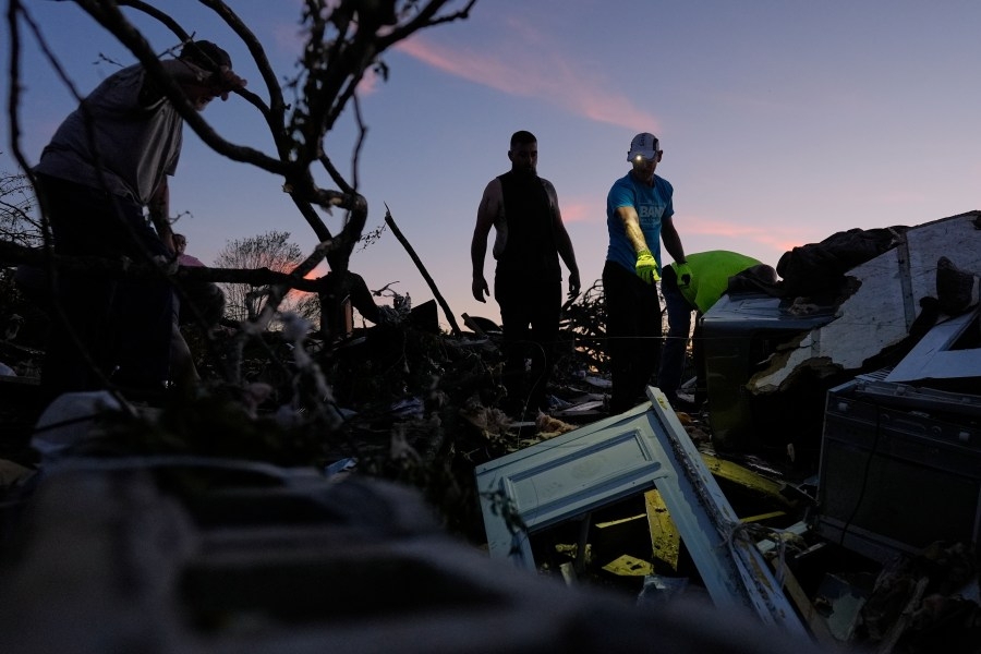 Cuts did not affect Kentucky NWS warnings during deadly storms, officials say