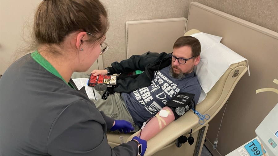 Donate blood before Spring Break, get a pickleball set