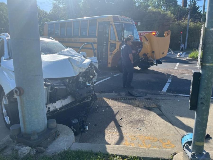 2 adults, 10 students injured in crash involving school bus in Silver Spring