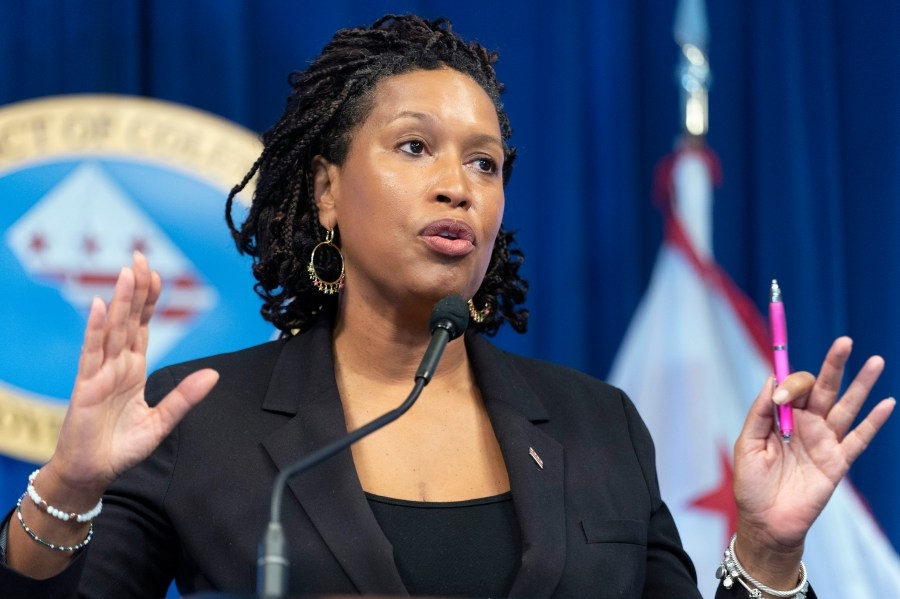Complaint: Nonprofit calls for ethics investigation into DC Mayor Muriel Bowser, staff