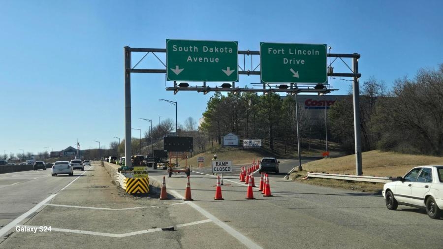 Sinkhole in Northeast DC causing traffic interruptions
