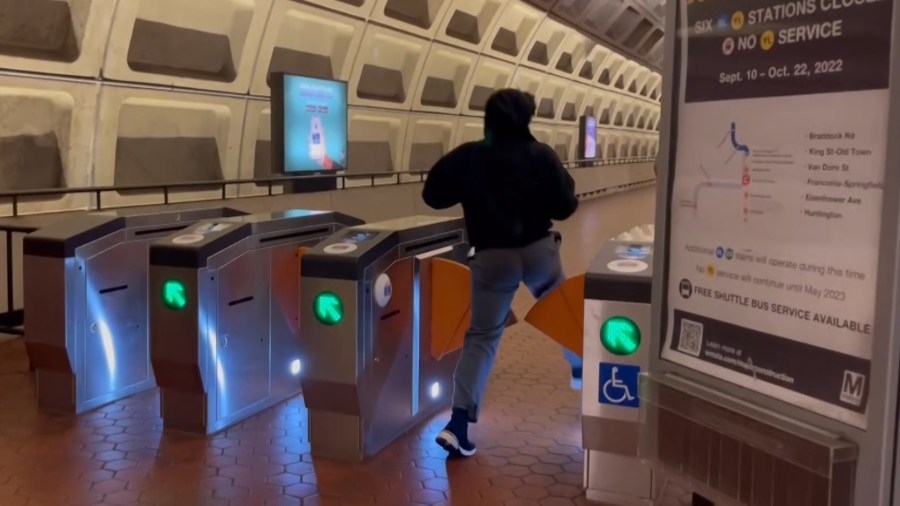 Man falls onto Metro tracks while trying to evade fare in DC