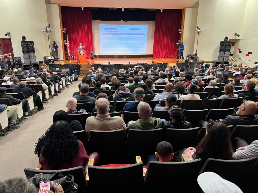 Hundreds attend town hall meeting in Suitland for federal workers to voice concerns