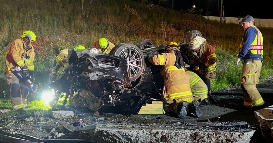 Rollover crash on I-66 in Fairfax leaves two hospitalized