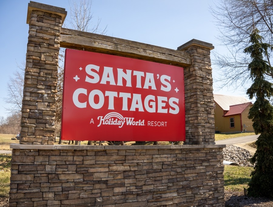 Holiday World & Splashin' Safari acquires Santa's Cottages resort