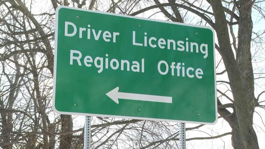 Kentucky teens could be behind the wheel a year early with new bill