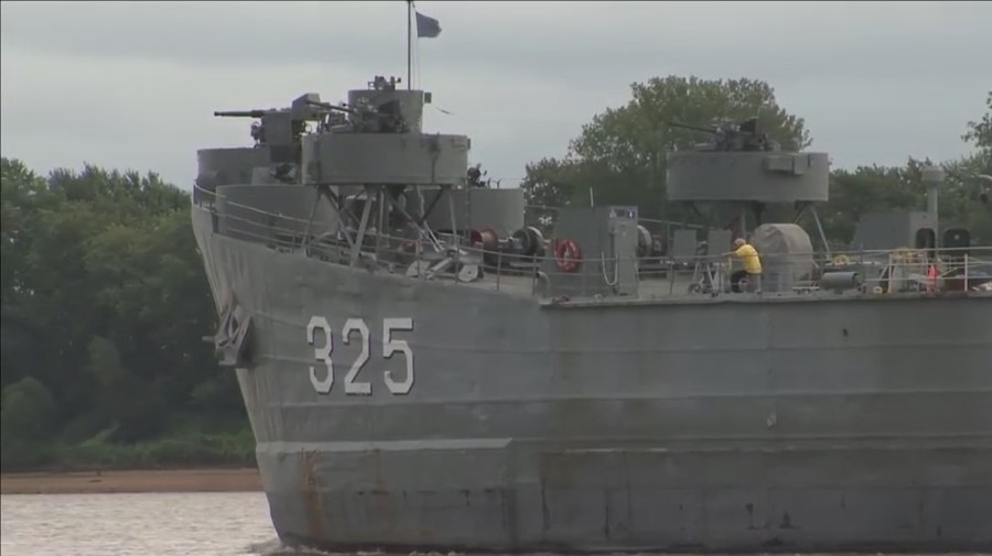 LST 325 reaching new heights on flooded Ohio River