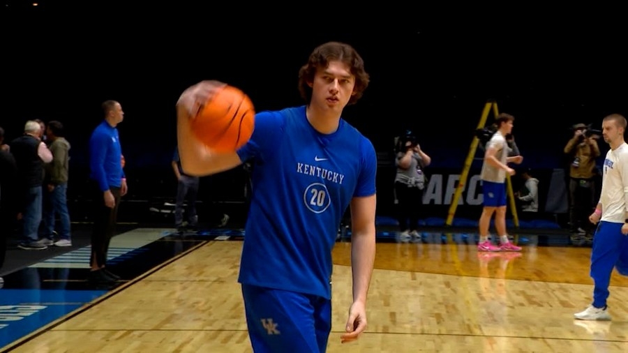 Madisonville's Zach Tow preps UK for Sweet 16 as a walk-on