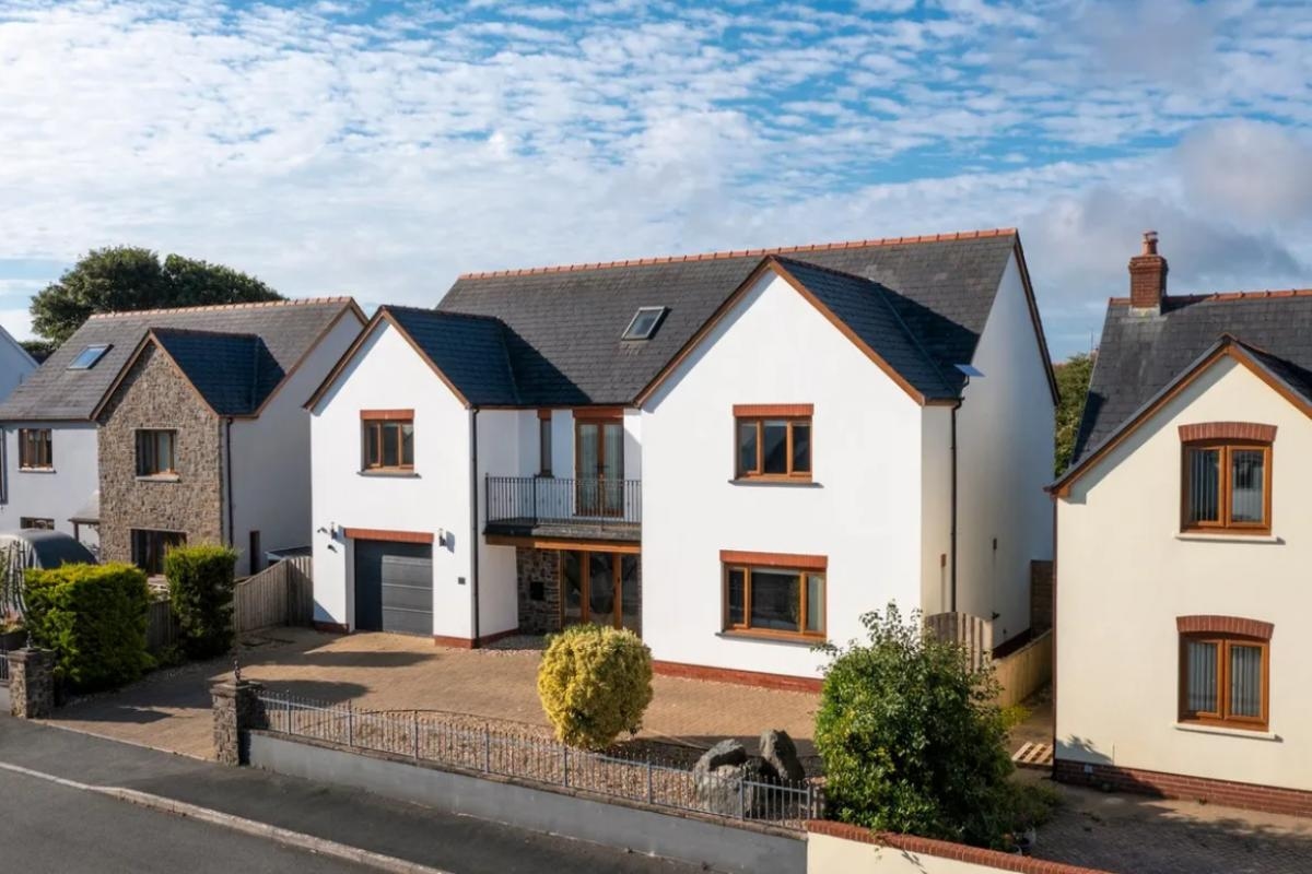 Stylishly five-bedroom house on the market for £599,950