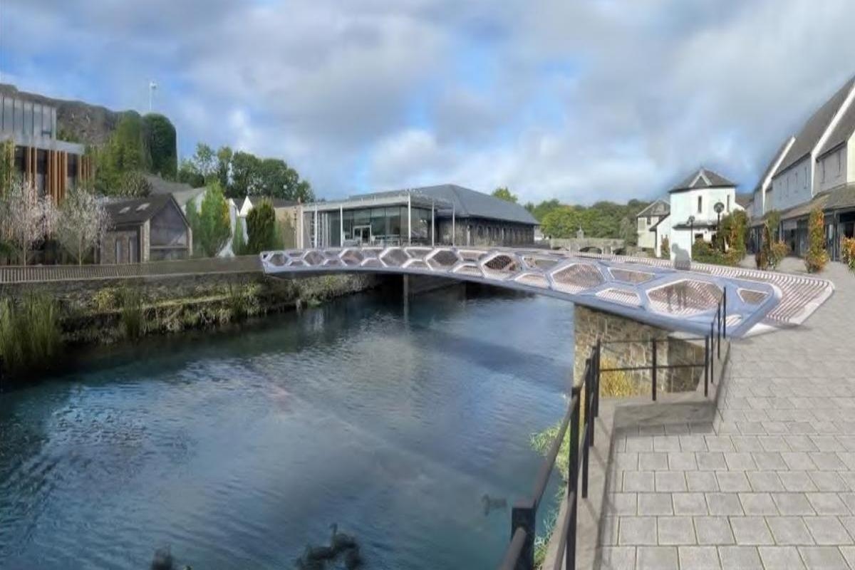 Town centre disruption and diversions as £5.7m ‘Instagrammable bridge' installed