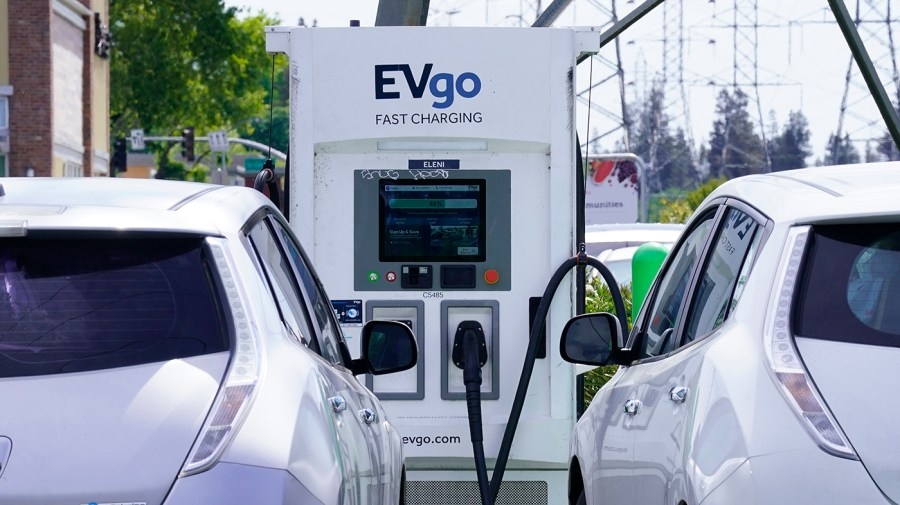 VT Governor orders pause to electric vehicle sales requirements