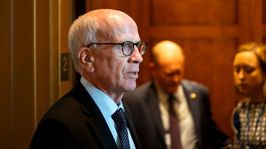 Senator Welch to hold community events in Manchester and Rutland May 28