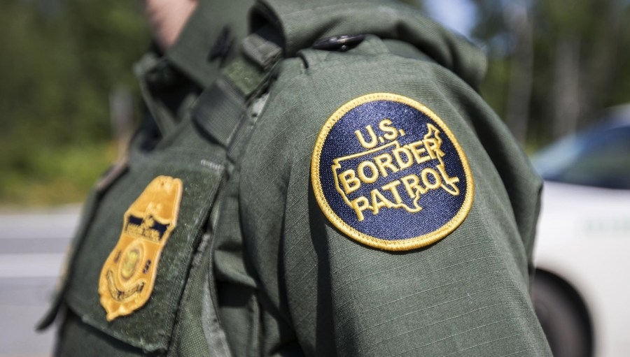 Canadian teen arrested in Vermont trying to drive dad to airport