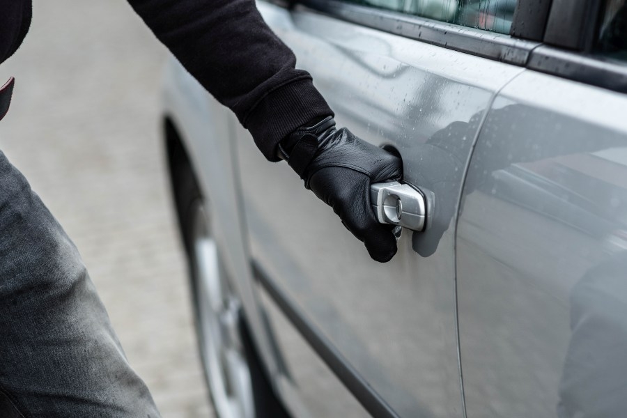 Clearwater police see uptick in vehicular gun thefts