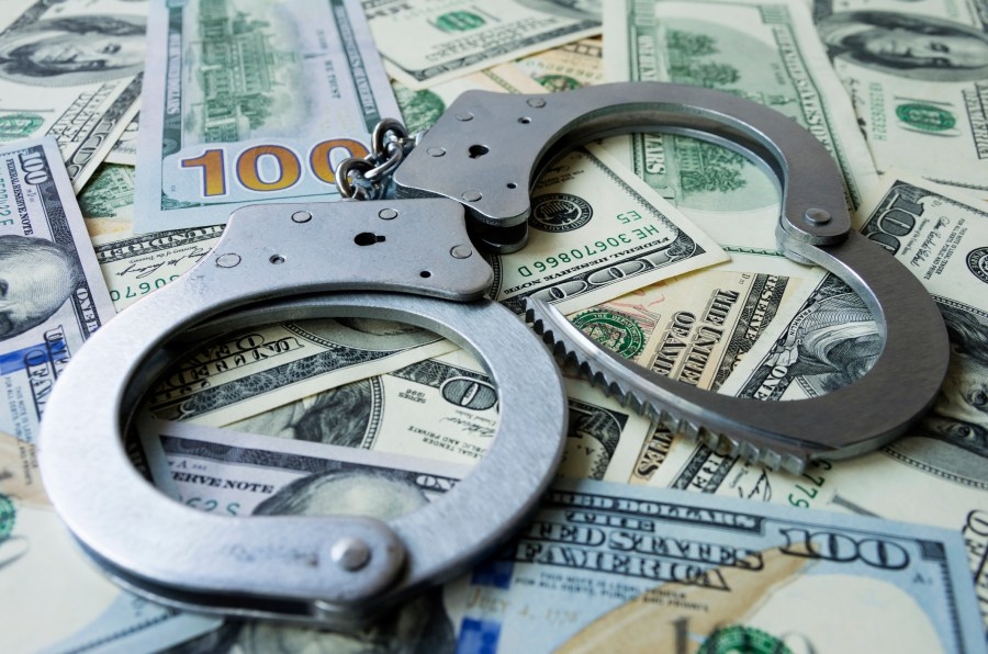 Florida man takes more than $800K from 92-year-old man in romance scheme: deputies