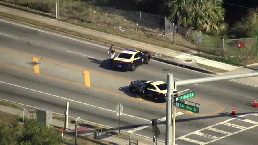 16-year-old Florida high school student killed by vehicle while crossing street: report