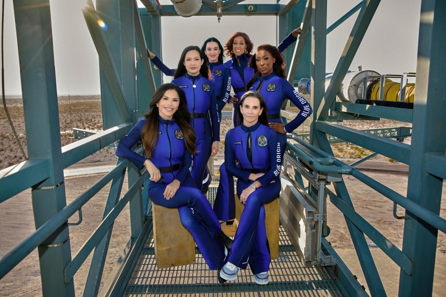 All-female Blue Origin spaceflight launches from Texas