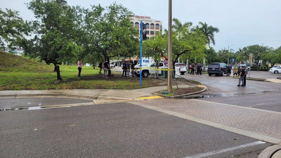 WATCH: Bradenton road rage incident about turn signal ends in crash, shooting, police say