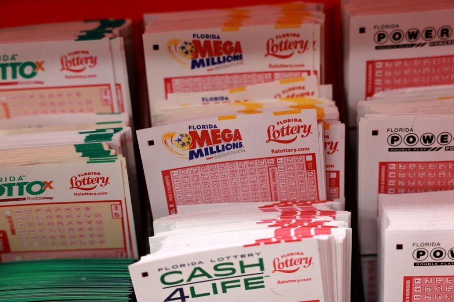 Florida man wins $1,000 a day for life after buying lottery ticket at Publix