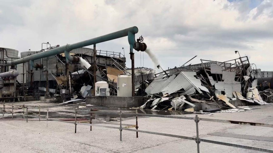 Cooling tower collapses at Mosaic plant in Bartow