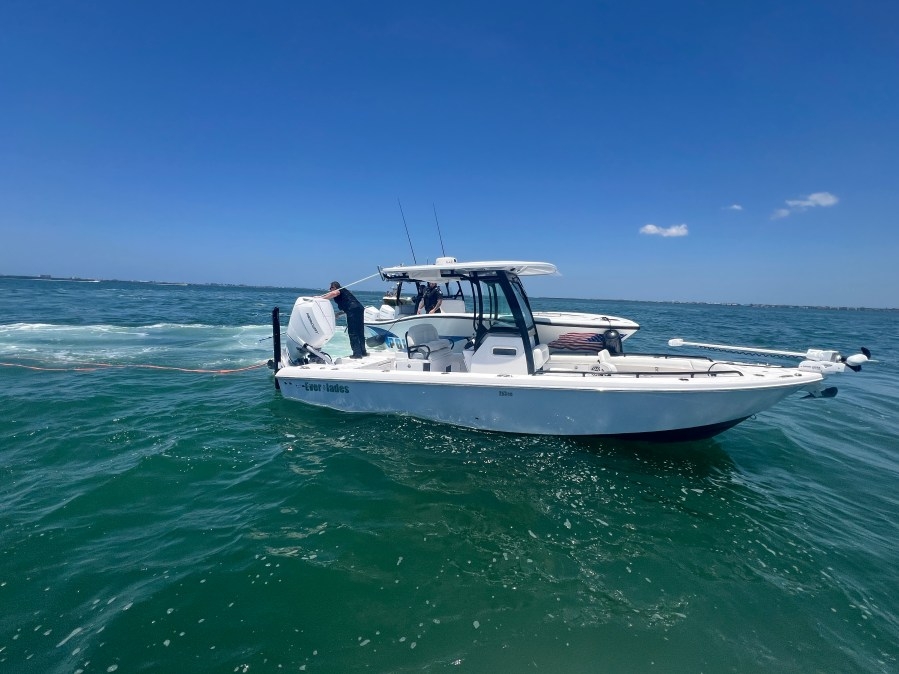 WATCH: Unmanned boat circles at high speed in Sarasota after boater thrown overboard