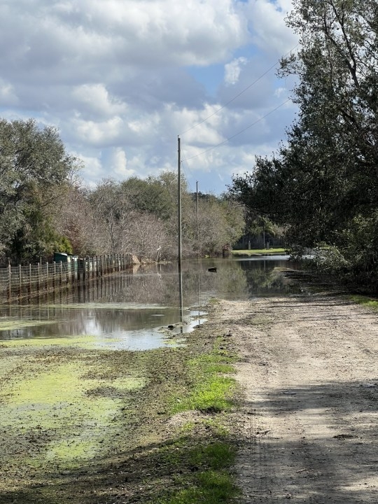 Pasco residents plead for help with floodwaters still surrounding homes post-hurricane